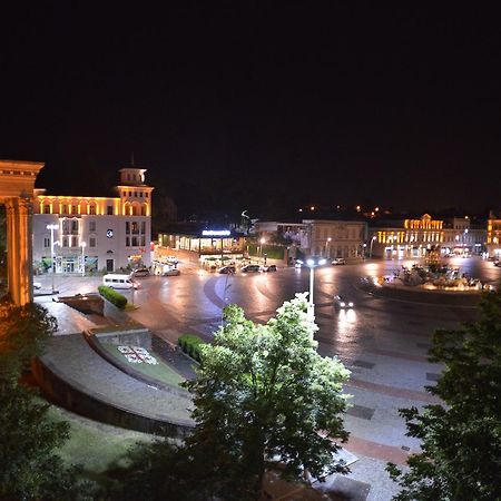 Central Apartments Kutaisi Exteriér fotografie